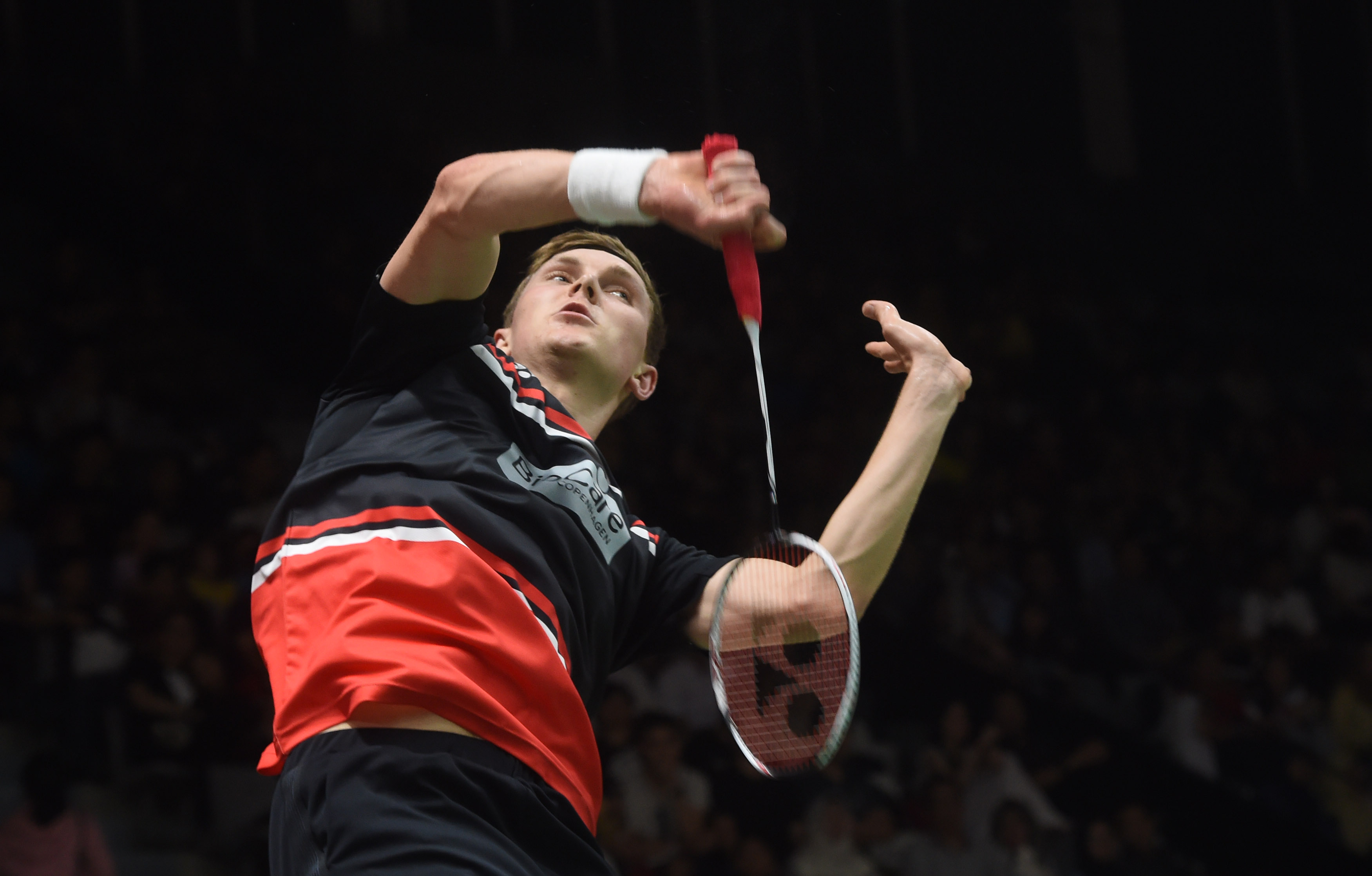 随着首批入 随着首批入